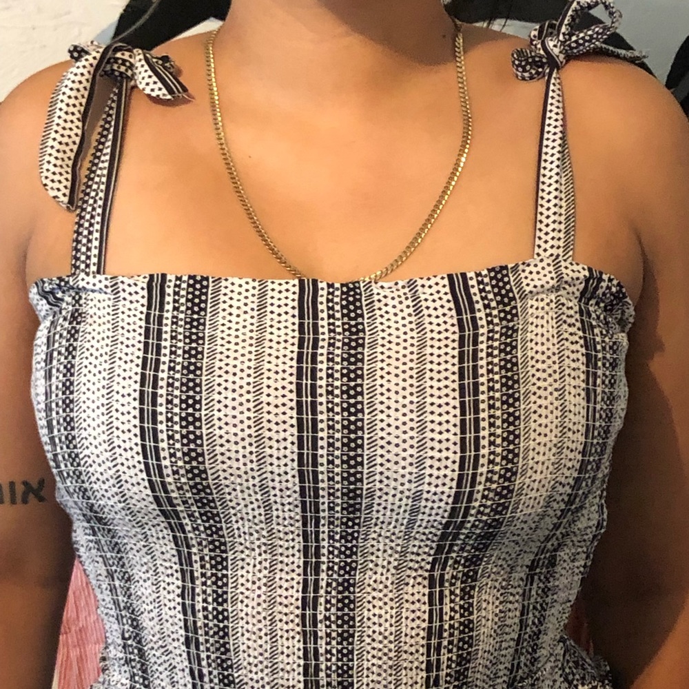 Crop top